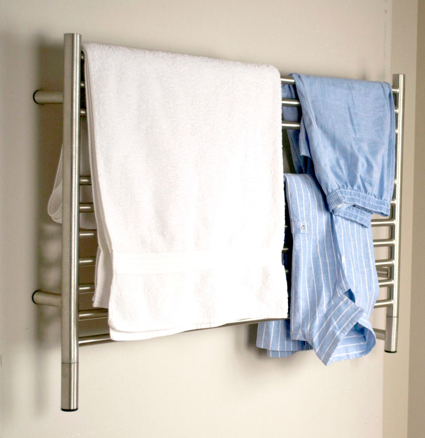 Amba Jeeves L Straight Brushed Towel Warmer, Hardwired, 10 Bars, W 40" H 27"