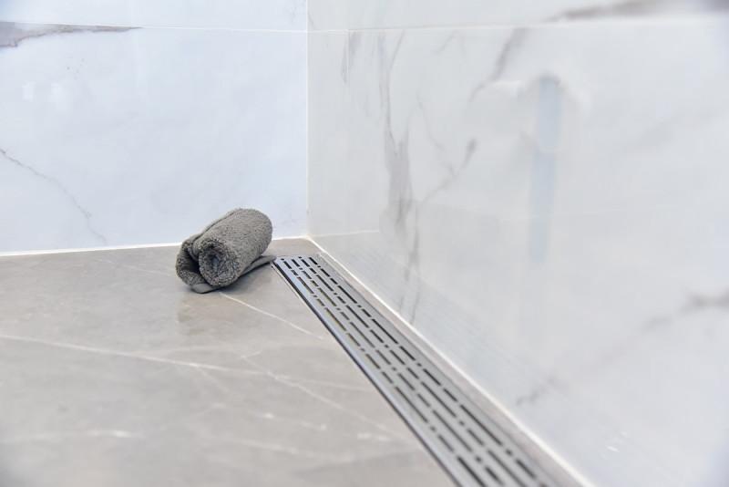 SereneDrains Side Outlet 24 Inch Linear Shower Drain with ABS Drain Base Flange & Hair Trap, Complete Shower Drain Installation Kit